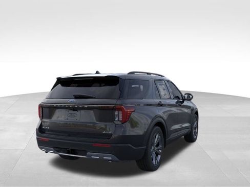 New 2026 Ford Explorer Active w/ Active Comfort Package AWD/4WD image 9