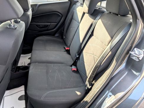 Used 2015 Ford Fiesta SE image 22