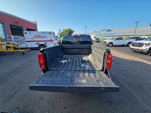 Used 2019 Chevrolet Colorado Z71 w/ Z71 Midnight Edition AWD/4WD image 29