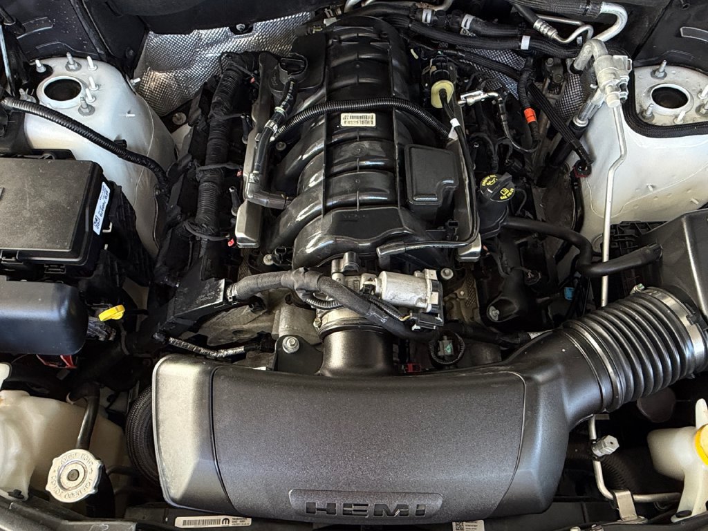 Used 2023 Dodge Durango R/T RWD image 19