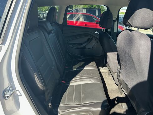 Used 2017 Ford Escape Titanium image 16