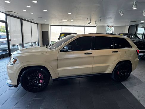 Used 2018 Jeep Grand Cherokee SRT AWD/4WD image 2