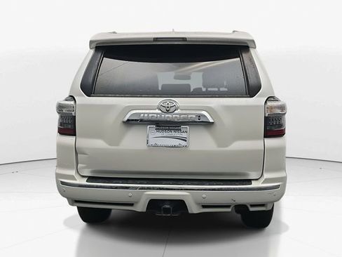 Used 2016 Toyota 4Runner Limited image 8