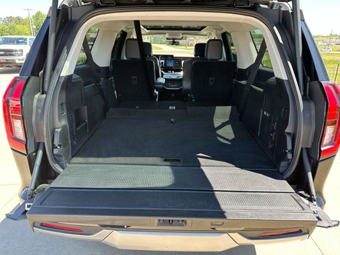Used 2025 Ford Expedition Max Platinum AWD/4WD image 27
