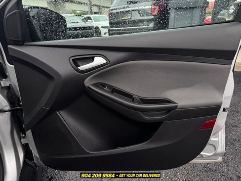 Used 2014 Ford Focus SE FWD image 33