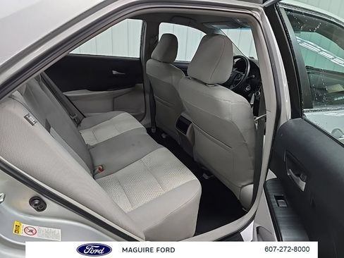 Used 2014 Toyota Camry LE FWD image 20