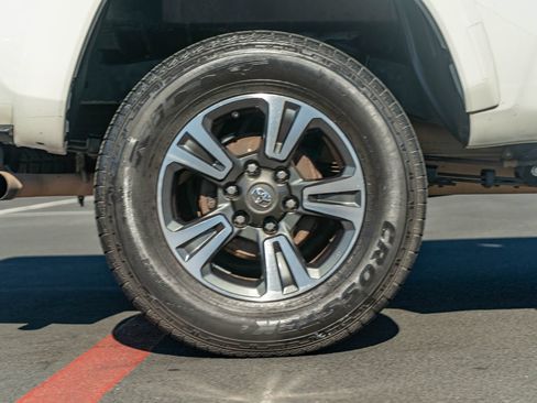 Certified 2018 Toyota Tacoma TRD Sport RWD image 13