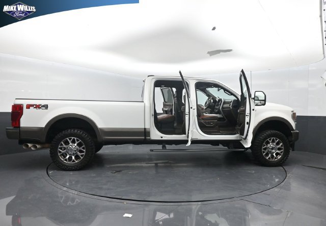 Certified 2022 Ford F350 King Ranch w/ King Ranch Ultimate Package AWD/4WD image 27