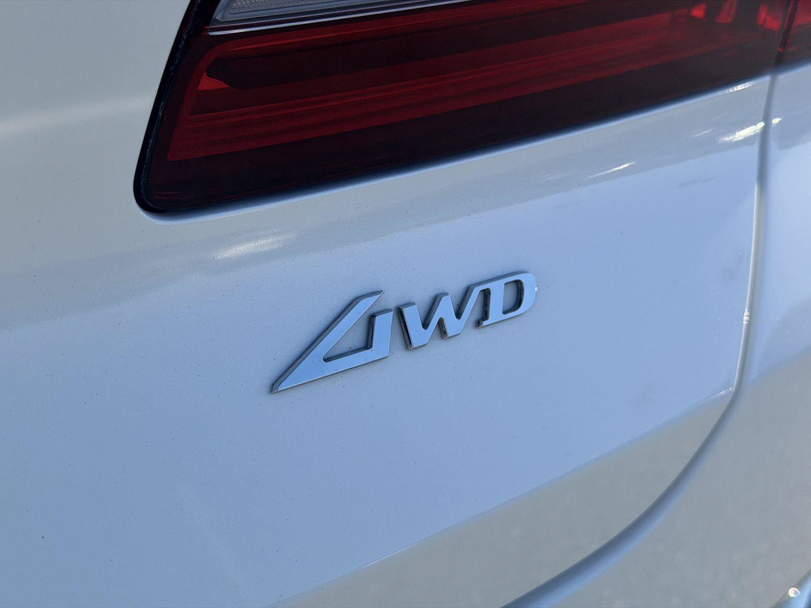 Used 2025 Genesis GV80 2.5T Standard AWD/4WD image 9