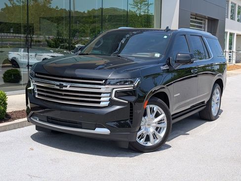Used 2024 Chevrolet Tahoe High Country AWD/4WD image 1