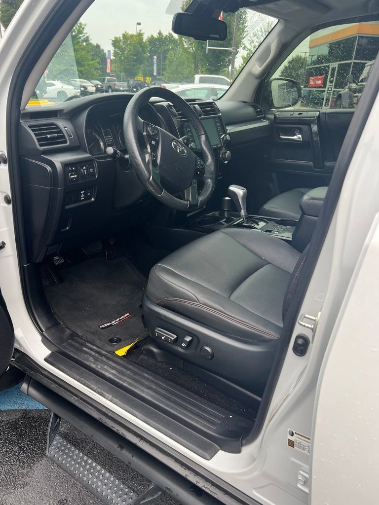 Used 2024 Toyota 4Runner TRD Off-Road Premium w/ Moonroof Package AWD/4WD image 8