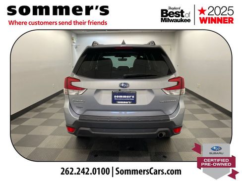 Used 2023 Subaru Forester Limited AWD/4WD image 5