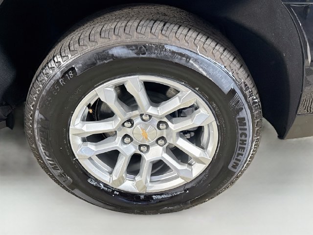 Used 2026 Chevrolet Tahoe LS RWD image 36