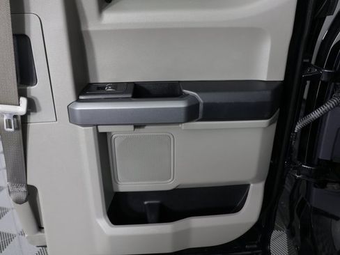 Used 2018 Ford F150 XLT w/ Equipment Group 302A Luxury image 26