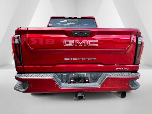 Used 2024 GMC Sierra 2500 AT4 w/ AT4 Premium Plus Package AWD/4WD image 5