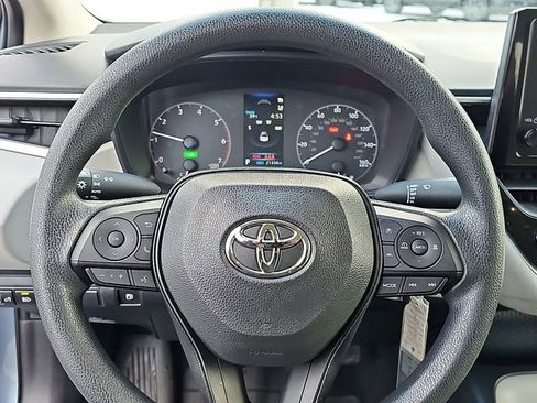 Used 2024 Toyota Corolla LE image 18