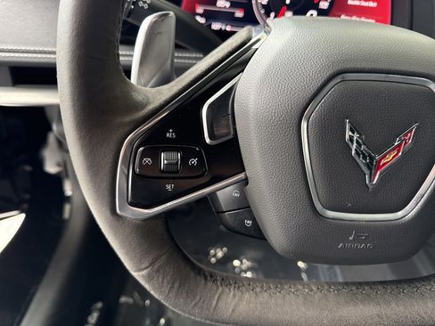 Used 2021 Chevrolet Corvette Stingray Convertible w/ 1LT image 18