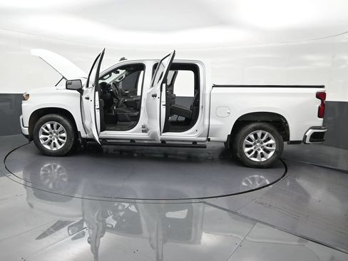 Used 2021 Chevrolet Silverado 1500 Custom RWD image 33