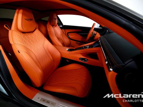 Used 2024 Aston Martin DB12 Coupe image 20