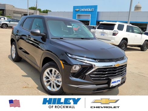 New 2026 Chevrolet TrailBlazer LS w/ LS Convenience Package FWD image 1