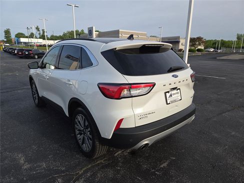 Used 2021 Ford Escape Titanium AWD/4WD image 27