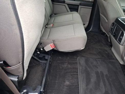 Used 2019 Ford F150 XLT w/ Equipment Group 302A Luxury AWD/4WD image 15