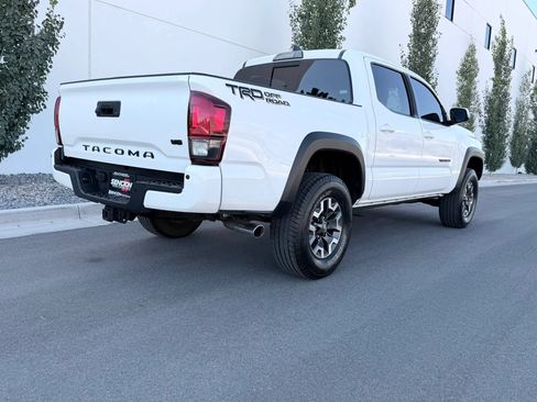 Used 2019 Toyota Tacoma TRD Off-Road w/ TRD Premium Off Road Package RWD image 7