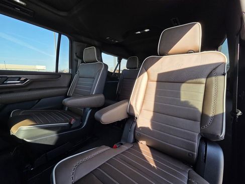New 2026 GMC Yukon XL Denali Ultimate AWD/4WD image 25