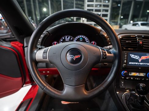 Used 2009 Chevrolet Corvette Z06 w/ Preferred Equipment Group RWD image 13