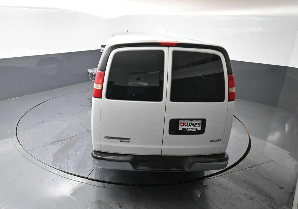Used 2014 Chevrolet Express 3500 LT w/ LT Preferred Equipment Group RWD image 22