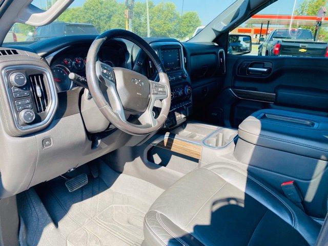Used 2020 Chevrolet Silverado 1500 RST AWD/4WD image 25