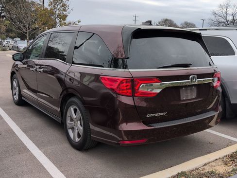 Used 2018 Honda Odyssey EX-L image 3