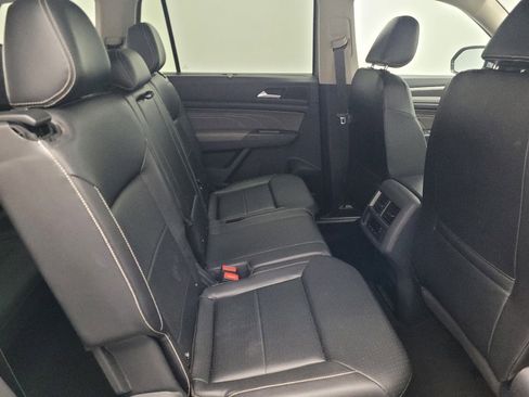 Used 2021 Volkswagen Atlas SE image 19