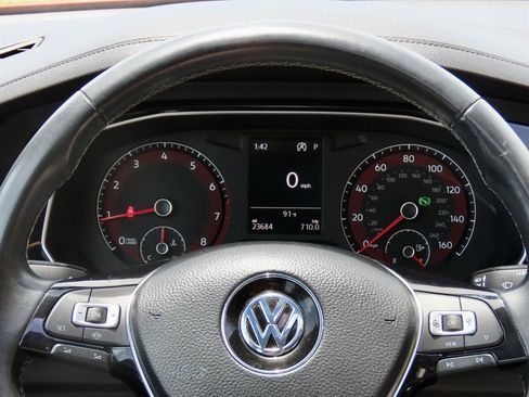 Used 2019 Volkswagen Jetta R-Line w/ R-Line Cold Weather Package FWD image 18