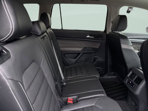 Used 2021 Volkswagen Atlas SEL Premium image 30