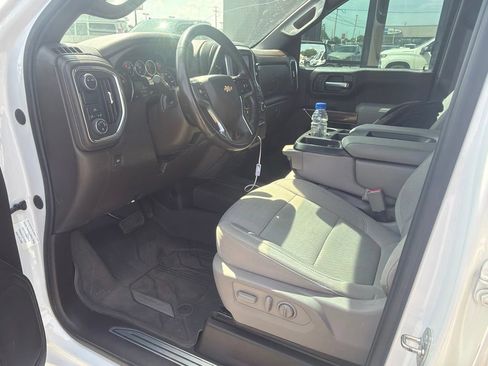 Used 2021 Chevrolet Silverado 1500 LT w/ Bed Protection Package RWD image 6