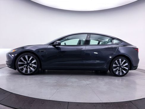 Used 2024 Tesla Model 3 Standard Range RWD image 33