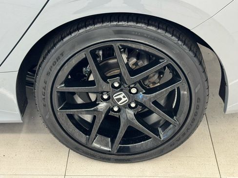 Used 2025 Honda Civic Sport image 33