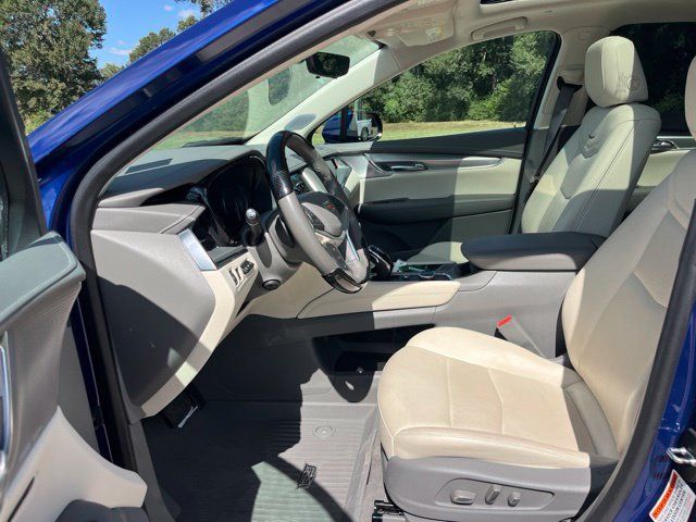 Used 2023 Cadillac XT5 Premium Luxury w/ Technology Package FWD image 16