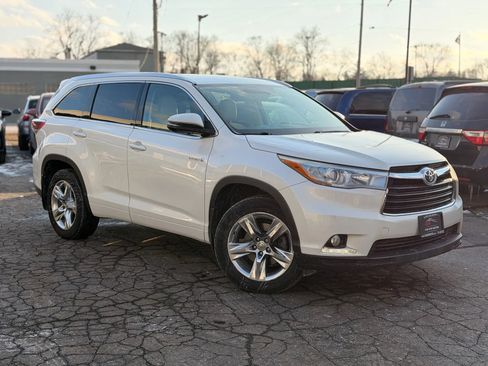Used 2014 Toyota Highlander Limited image 3
