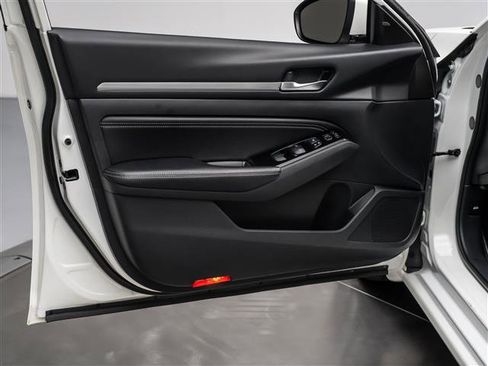 Used 2020 Nissan Altima 2.5 SL image 22