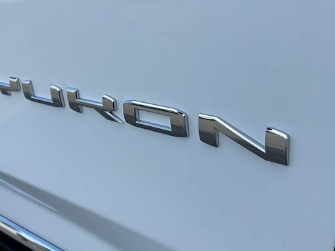 New 2026 GMC Yukon Elevation w/ Elevation Premium Package AWD/4WD image 11