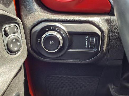 Used 2023 Jeep Wrangler Unlimited Rubicon w/ LED Lighting Group image 11