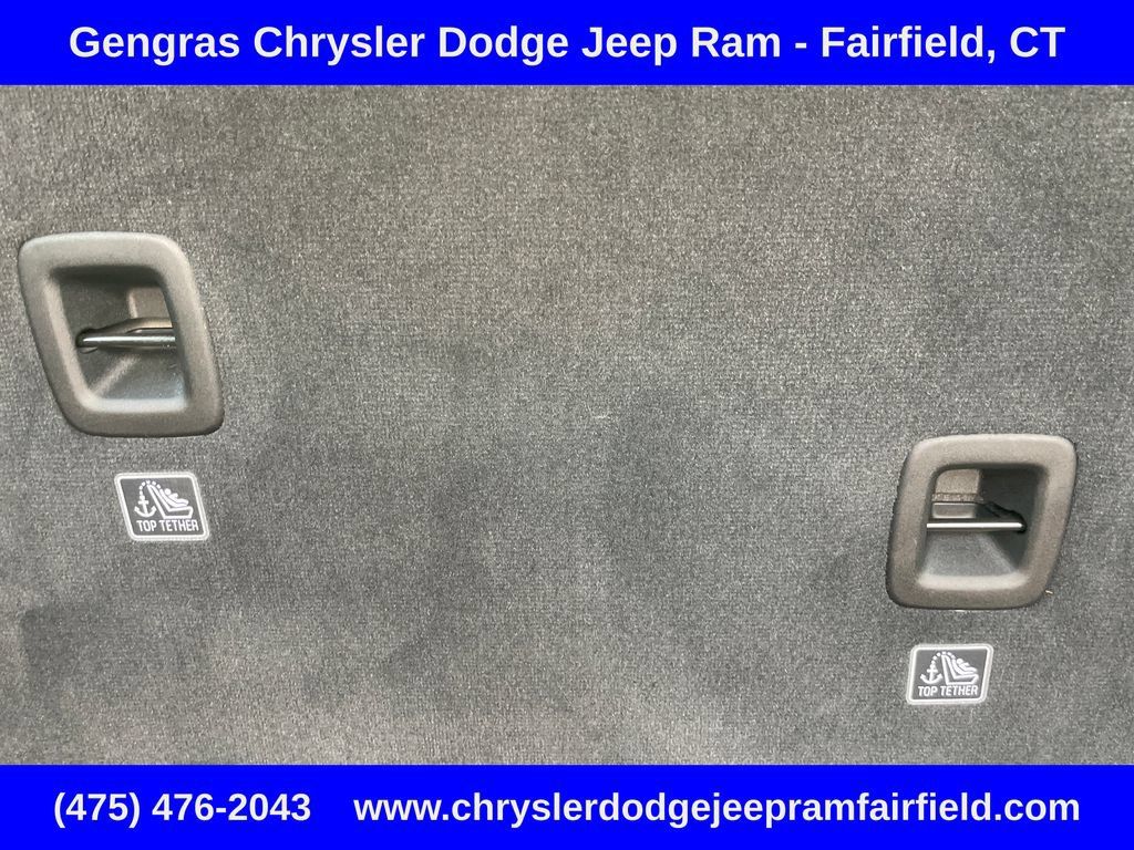 Certified 2023 Jeep Grand Cherokee Overland AWD/4WD image 30