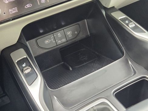 Certified 2025 Kia Sorento EX FWD image 18