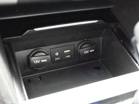 Used 2018 Hyundai Elantra SE FWD image 37