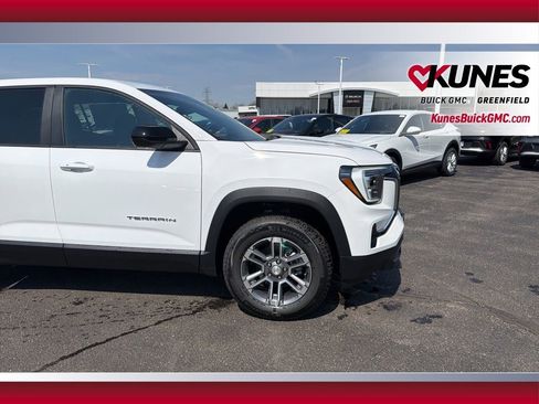 New 2026 GMC Terrain Elevation w/ LPO, Floor Liner Package image 14