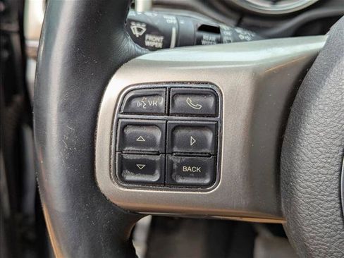 Used 2013 Jeep Grand Cherokee Laredo w/ Laredo E Group image 11