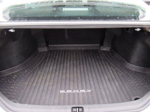 Used 2019 Toyota Camry LE image 24