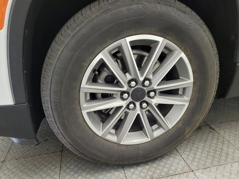 Used 2023 Chevrolet Traverse LT w/ LPO, Cargo Package image 31